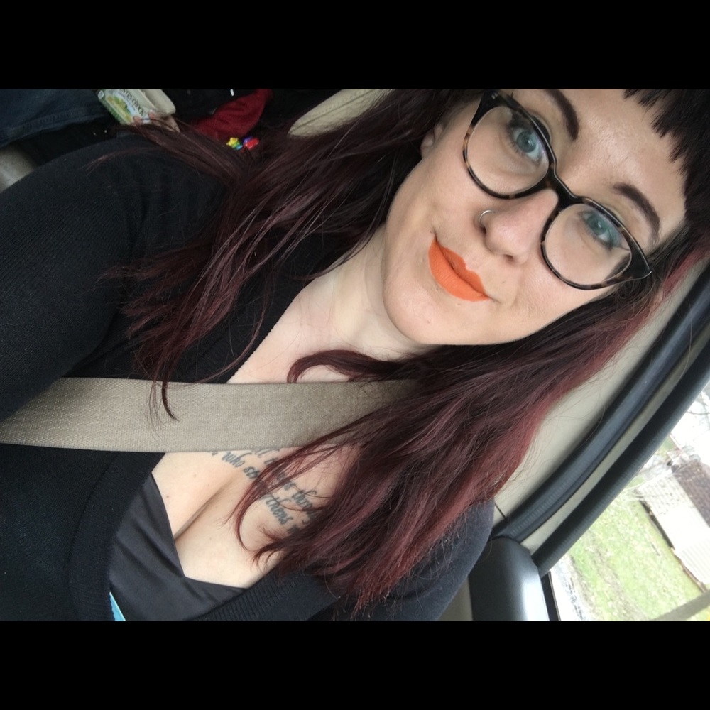 Meet your Posher, Sierra